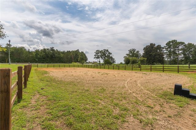 1060 Shackleburg Road, Anderson, SC 29621