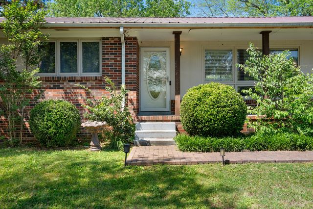 903 Mead Dr, Shelbyville, TN 37160