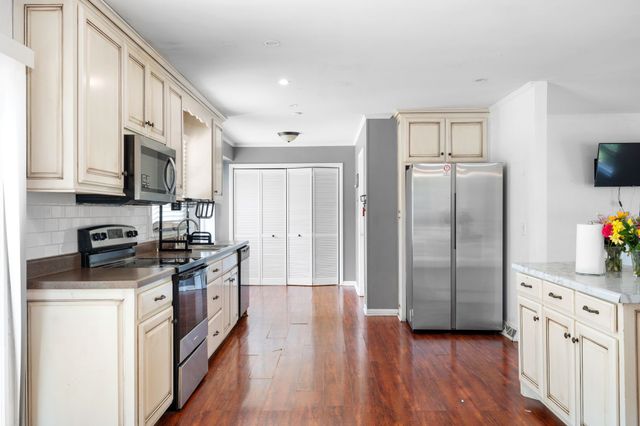 903 Mead Dr, Shelbyville, TN 37160