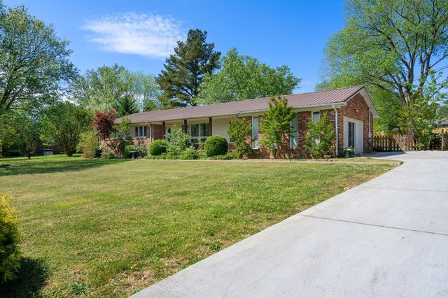 903 Mead Dr, Shelbyville, TN 37160