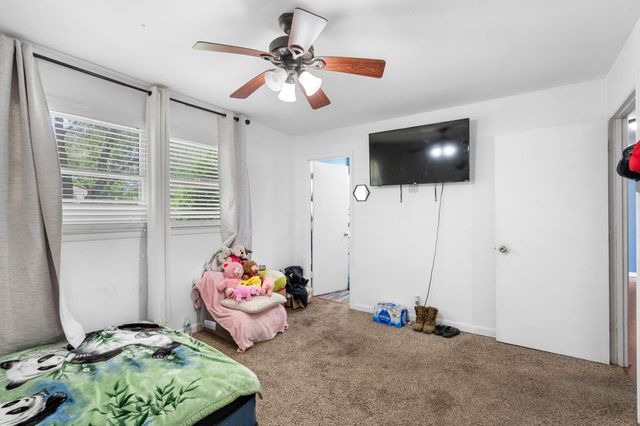 903 Mead Dr, Shelbyville, TN 37160
