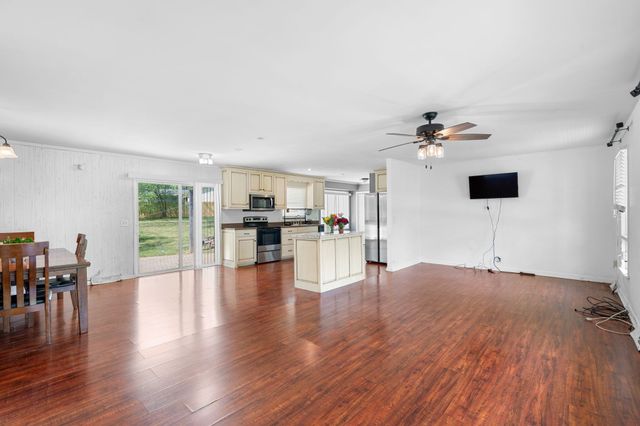 903 Mead Dr, Shelbyville, TN 37160