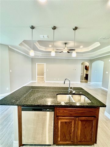 7506 Granite Dr, Corpus Christi, TX 78414