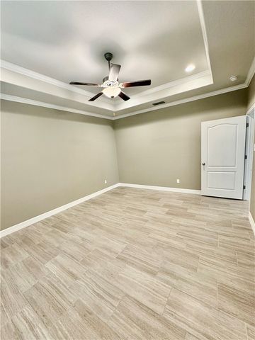 7506 Granite Dr, Corpus Christi, TX 78414