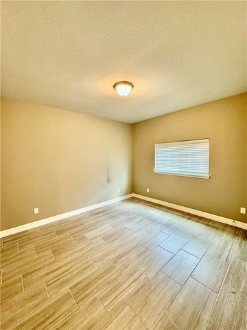 7506 Granite Dr, Corpus Christi, TX 78414