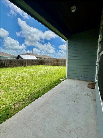 7506 Granite Dr, Corpus Christi, TX 78414