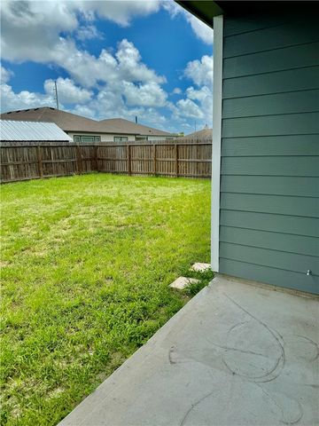 7506 Granite Dr, Corpus Christi, TX 78414