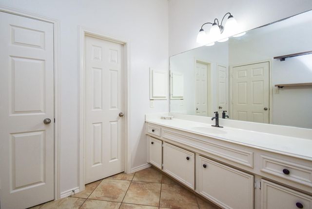 16522 Cheshire Grove Lane, Houston, TX 77090