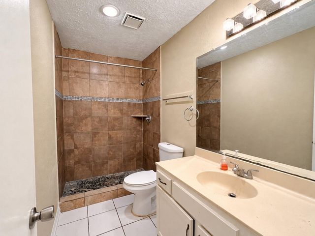 11314 Gracechurch Drive, Houston, TX 77066