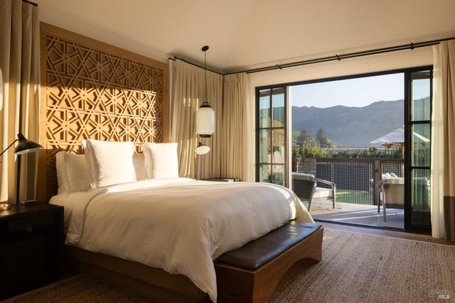 21 Lawley Ln, Calistoga, CA 94515