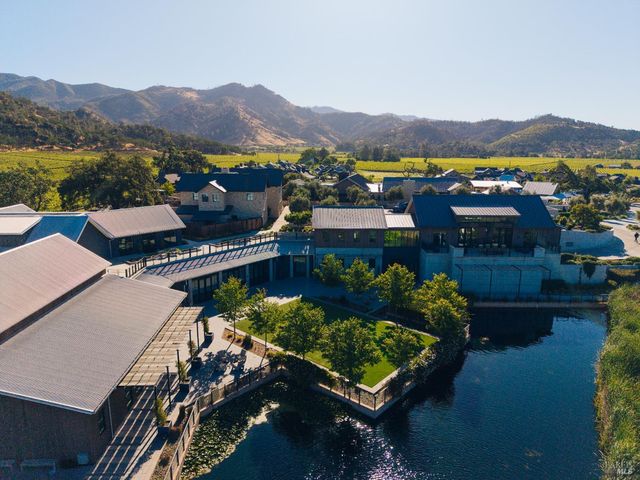 21 Lawley Ln, Calistoga, CA 94515