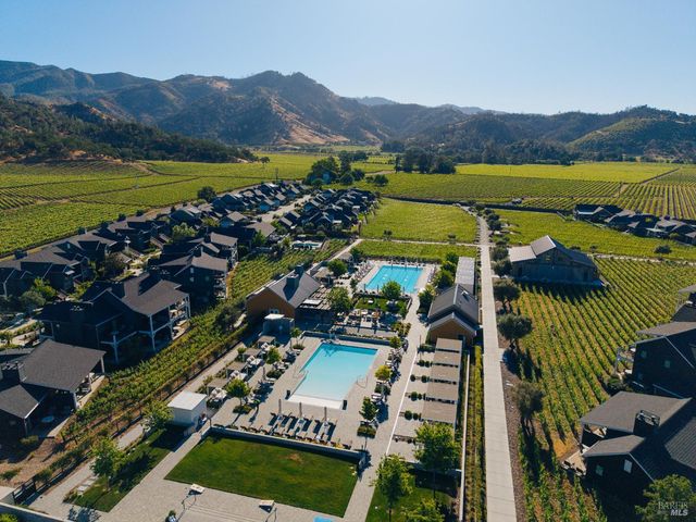 21 Lawley Ln, Calistoga, CA 94515