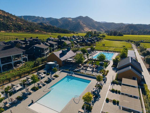 21 Lawley Ln, Calistoga, CA 94515