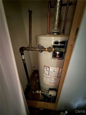 835 South Wilbur Avenue, Syracuse, NY 13204