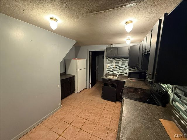 835 South Wilbur Avenue, Syracuse, NY 13204