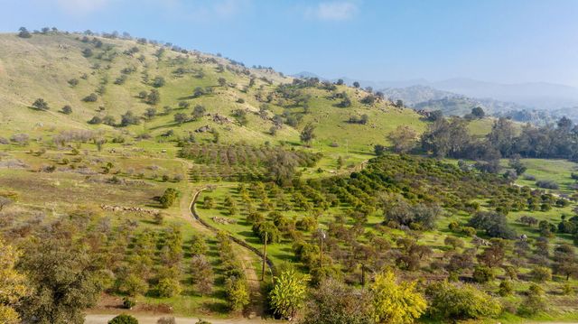 31898 Success Valley Drive Drive, Porterville, CA 93257