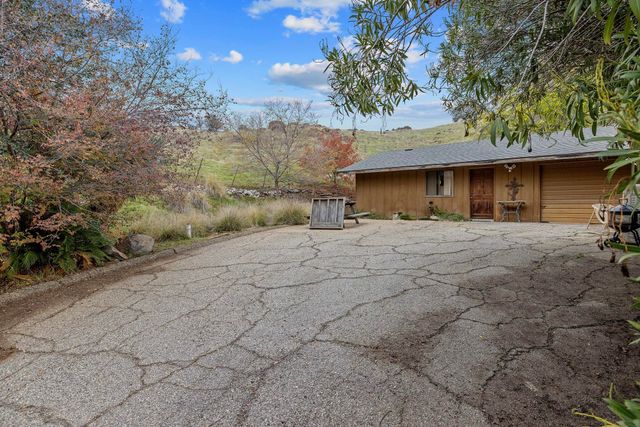 31898 Success Valley Drive Drive, Porterville, CA 93257