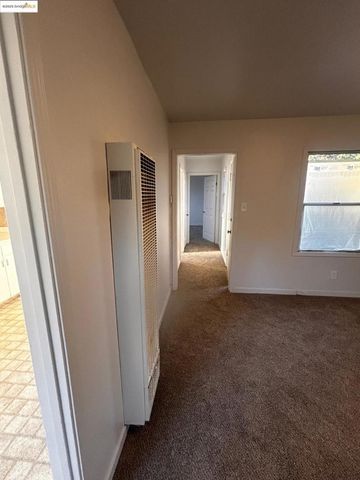 869 Lassen St, Richmond, CA 94805