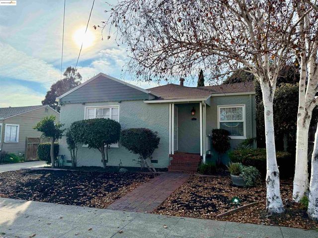 869 Lassen St, Richmond, CA 94805