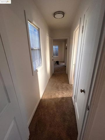 869 Lassen St, Richmond, CA 94805