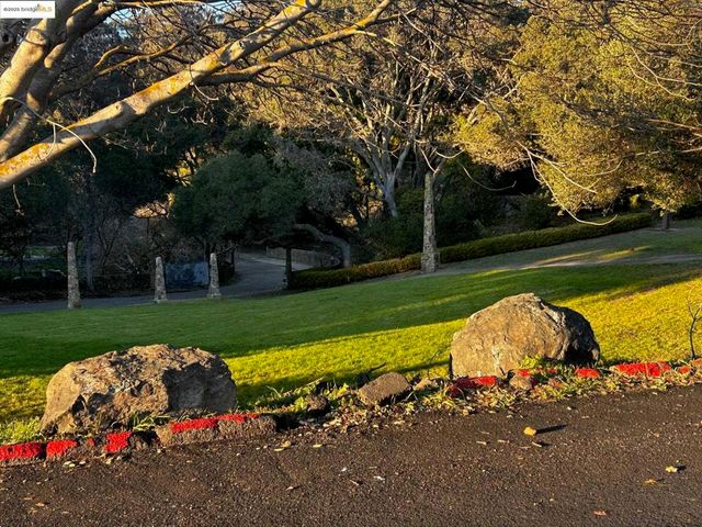 869 Lassen St, Richmond, CA 94805