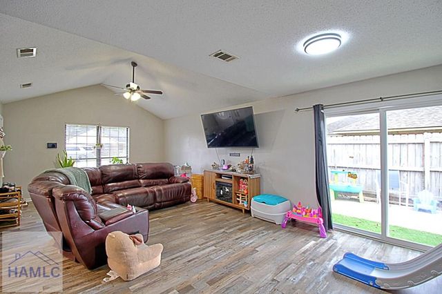 1567 Pendleton Drive, Hinesville, GA 31313