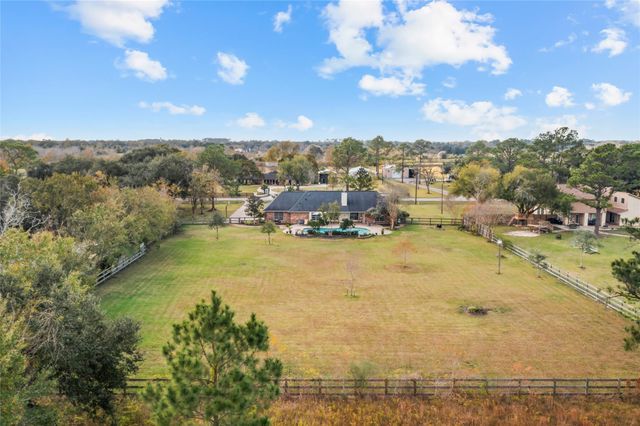 3435 Sky Ranch Dr, Alvin, TX 77511