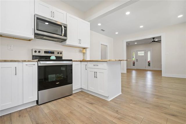 202 Lafayette Street N, Mobile, AL 36604