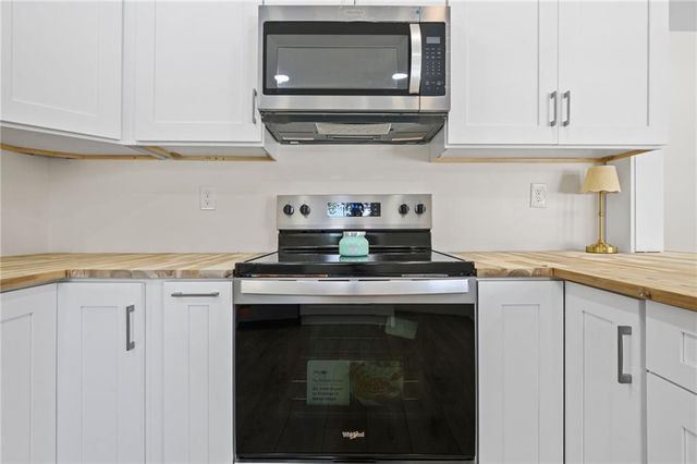 202 Lafayette Street N, Mobile, AL 36604