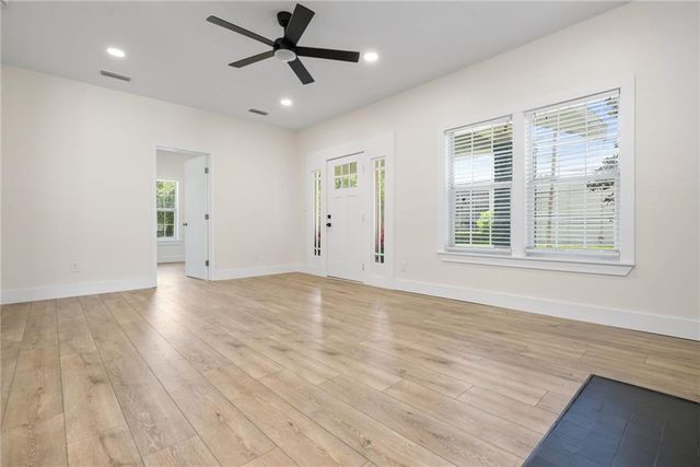 202 Lafayette Street N, Mobile, AL 36604