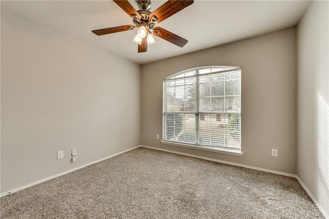 409 Knoll Park Court, Mckinney, TX 75072