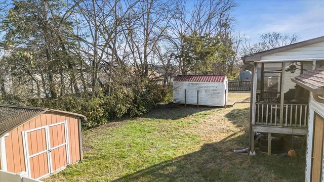 1317 Pilgrim Dr, Madison, TN 37115