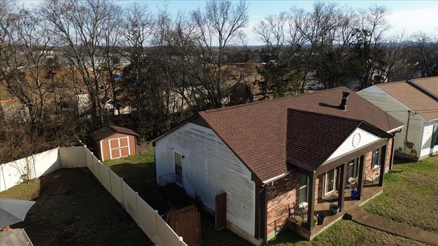 1317 Pilgrim Dr, Madison, TN 37115