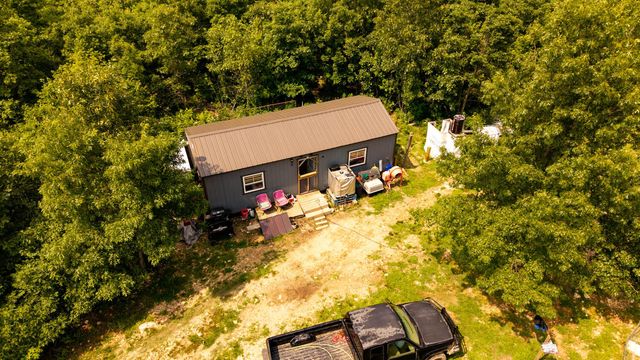 10254 Stella Way, Birch Tree, MO 65438