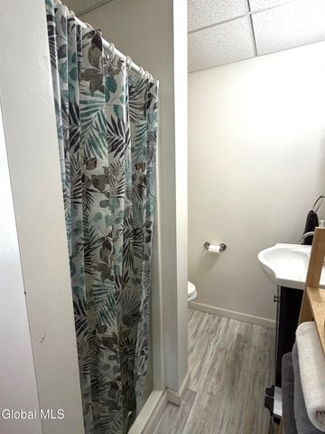 202 E 202 E Main Street Street, Johnstown, NY 12095