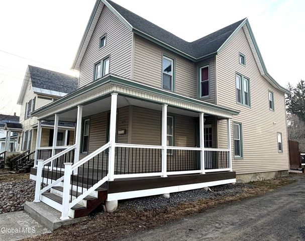 202 E 202 E Main Street Street, Johnstown, NY 12095