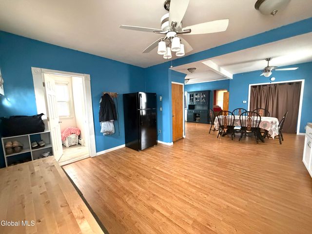 202 E 202 E Main Street Street, Johnstown, NY 12095