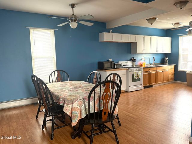 202 E 202 E Main Street Street, Johnstown, NY 12095