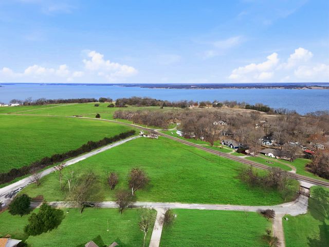 TBD Starcrest, Corsicana, TX 75109