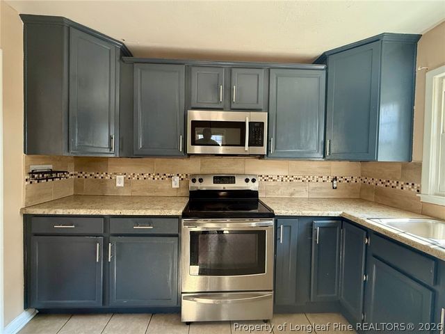 1440 Marlborough Road, Fayetteville, NC 28304