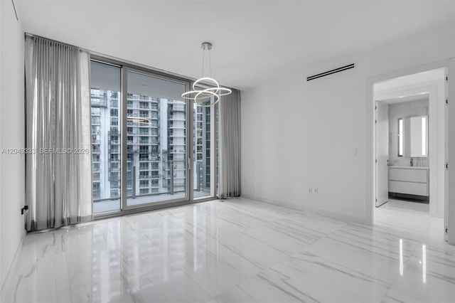 300 Biscayne Boulevard Way 3009W, Miami, FL 33131