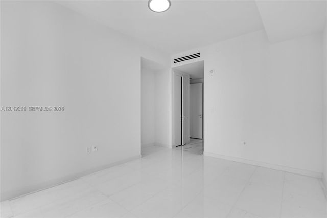 300 Biscayne Boulevard Way 3009W, Miami, FL 33131