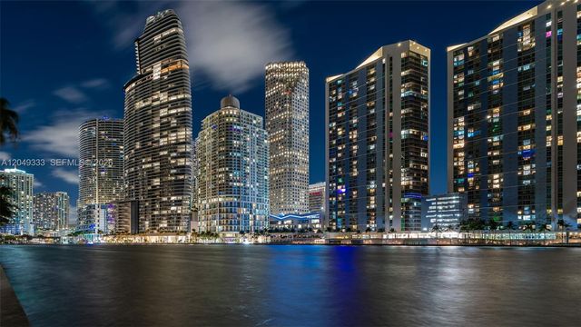 300 Biscayne Boulevard Way 3009W, Miami, FL 33131