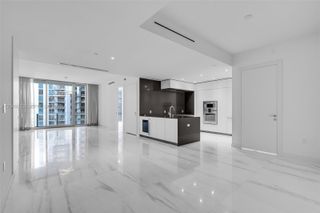 300 Biscayne Boulevard Way 3009W, Miami, FL 33131