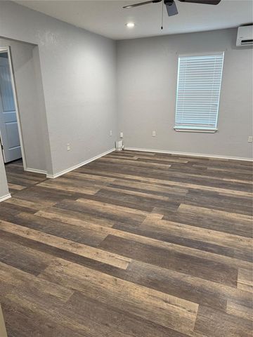408 N 7th St., Noble, OK 73026
