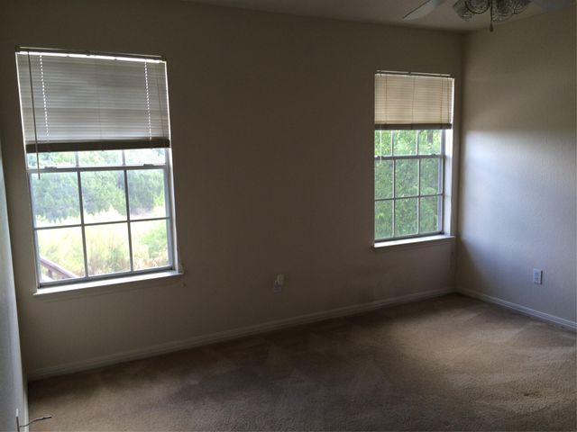 3003-C WHISPER OAKS LN C, Georgetown, TX 78628