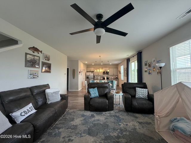 46 Rochester Street, Hampstead, NC 28443