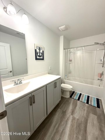 46 Rochester Street, Hampstead, NC 28443