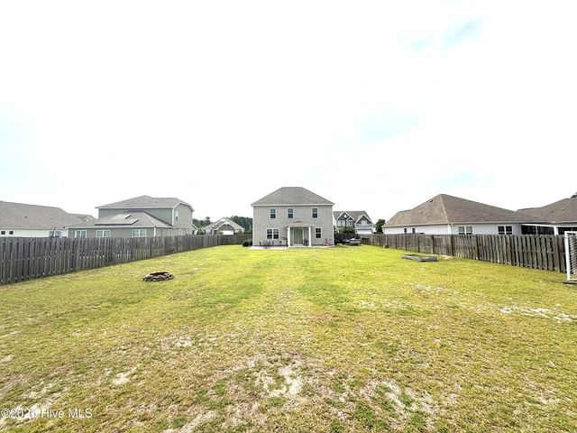 46 Rochester Street, Hampstead, NC 28443