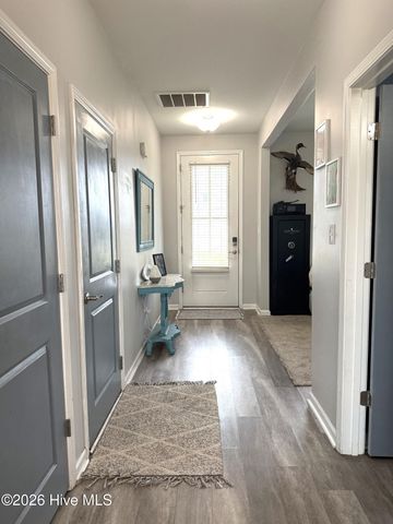 46 Rochester Street, Hampstead, NC 28443